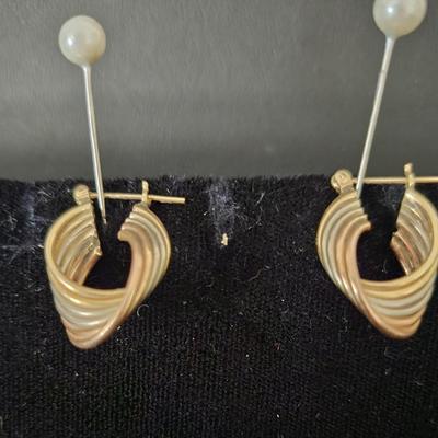 Tri-color gold pierced earrings