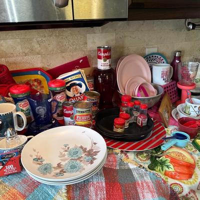 Lot 3: Kitchen Counter Selection