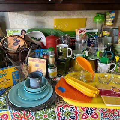Lot 3: Kitchen Counter Selection