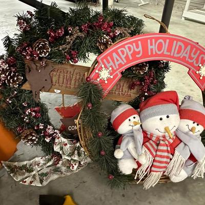 Lot 11: Holiday Selection