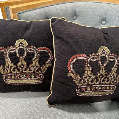 Pair of decorative crown pillows