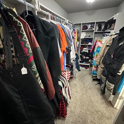 Lot 12: Men’s & Women’s Clothing