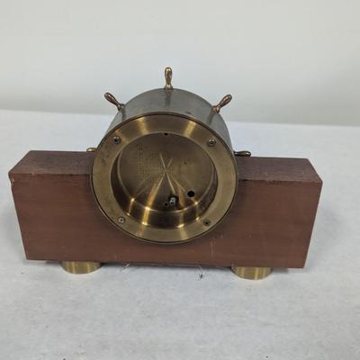 O. B. McClintock Co. Art Dec Clock