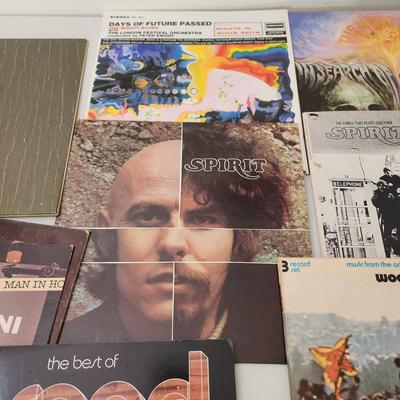Record Albums lot Bread Kenny Loggins, Woodstock Moddy Blues Cheech & Chong CSNY, George Harrison