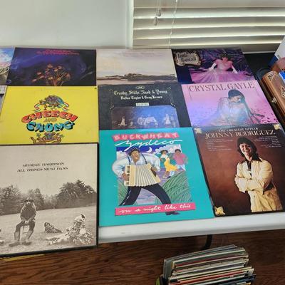 Record Albums lot Bread Kenny Loggins, Woodstock Moddy Blues Cheech & Chong CSNY, George Harrison