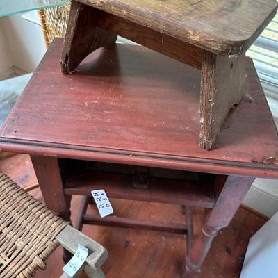 MISC FURNITURE LOT
