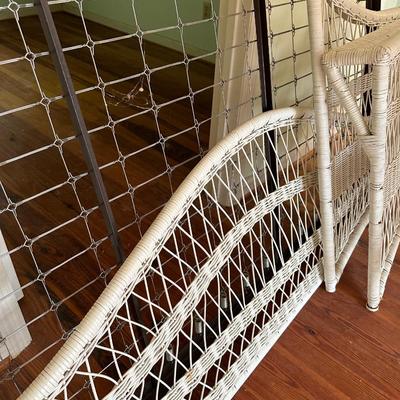 WICKER DAYBED