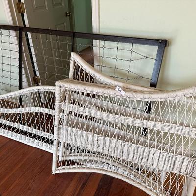 WICKER DAYBED