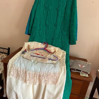 VINTAGE LINGERIE, HOSE & CLOTHING LOT