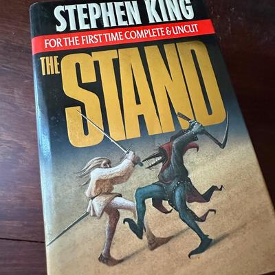 STEPHEN KING BOOK LOT