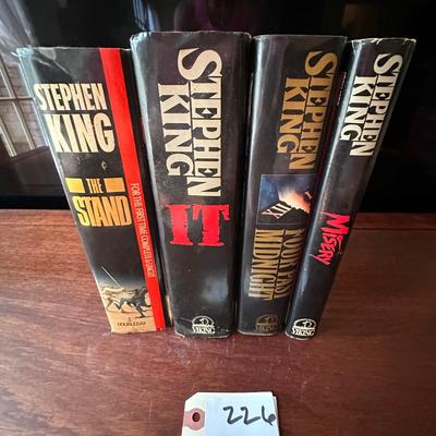 STEPHEN KING BOOK LOT