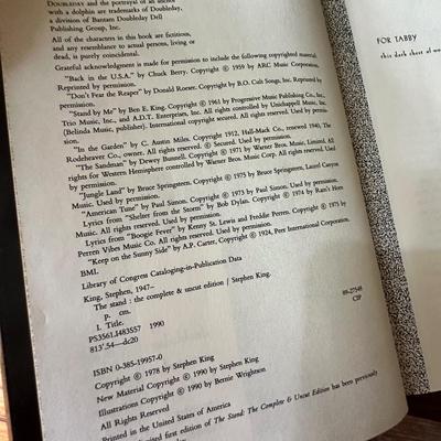 STEPHEN KING BOOK LOT