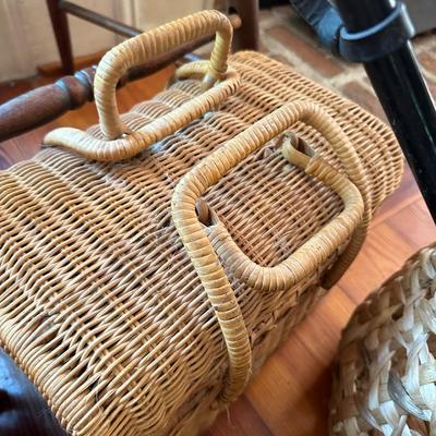 BASKET LOT
