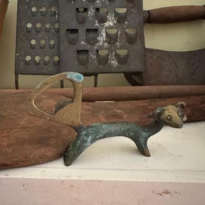 PRIMITIVE KITCHEN LOT