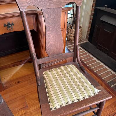 CHAIRS, STOOL& LUGGAGE RACK