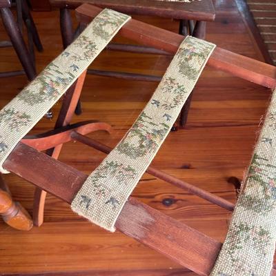 CHAIRS, STOOL& LUGGAGE RACK