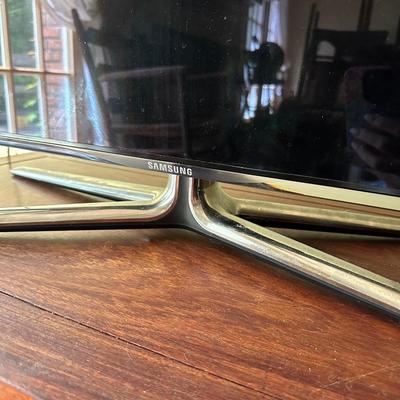 COFFEE TABLE 2 TVS