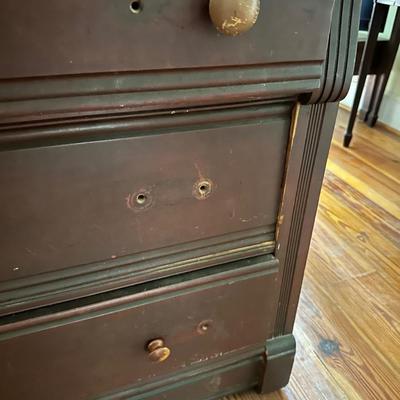 ANTIQUE DRESSER