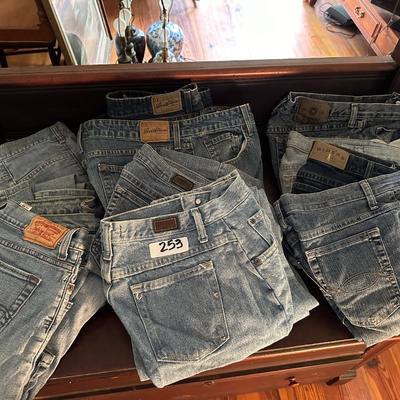 JEANS LOT