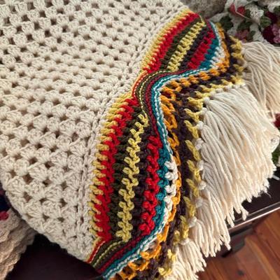 CROCHET AFGHAN, CAPE LOT