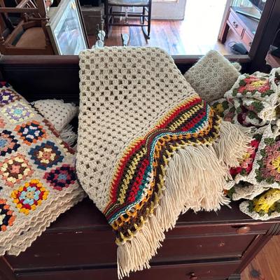 CROCHET AFGHAN, CAPE LOT