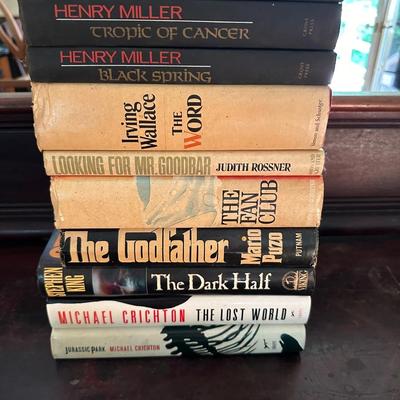COLLECTIBLE BOOK LOT