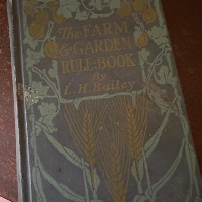 COLLECTIBLE BOOK LOT