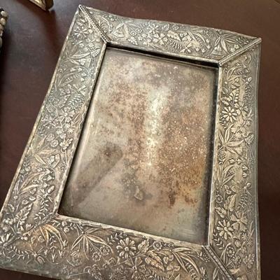ANTIQUE PICTURE FRAME LOT