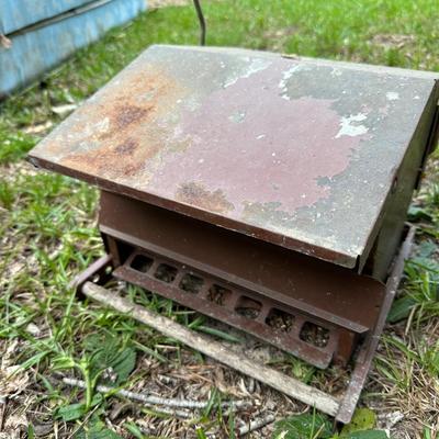 PLANTERS, BIRD FEEDERS