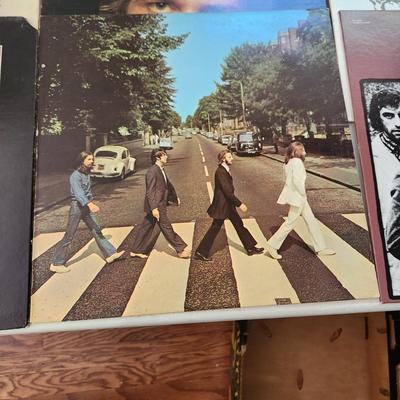 Record Albums Lot Willie Nelson Beatles Cheap Thrills Rolling Stones Zipper ,Joe Crocker The Band, Cat Stevens