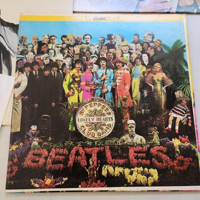 Lot of Record Albums Woodstock Beatles White Album, Magical Mystery Tour Abby Road Sgt Peppers Love Songs, Fleetwood MAc,