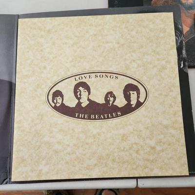 Lot of Record Albums Woodstock Beatles White Album, Magical Mystery Tour Abby Road Sgt Peppers Love Songs, Fleetwood MAc,
