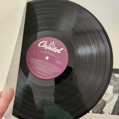 Lot of Record Albums Woodstock Beatles White Album, Magical Mystery Tour Abby Road Sgt Peppers Love Songs, Fleetwood MAc,