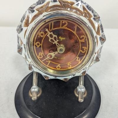 Battery Operated Majak 11 Jewel Mantle Clock