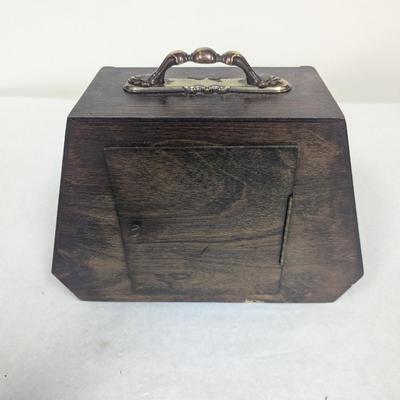 Battery Operated Desk Clock