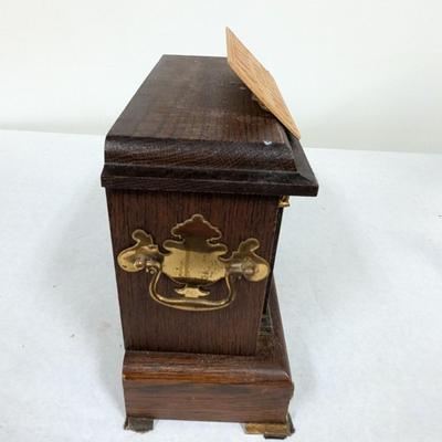 Antique Battery Operated Sessions Clock