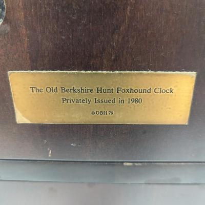 Antique Battery Berkshire Horse Hunt Foxhound Mantel Clock
