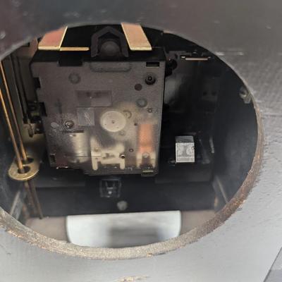 Antique Battery Operated Mantle Clock