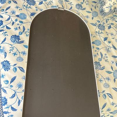 2 Cottage Style Decorative Wall Mirrors