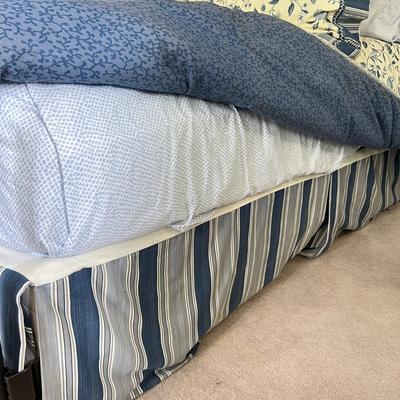 California King Bedding Set Incl. Beauty Rest Black Pillows, Throw Pillows, Quilt, Bed Skirt, Sheets