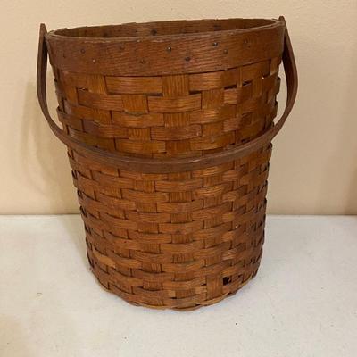 Vintage Basketville Round handled basket