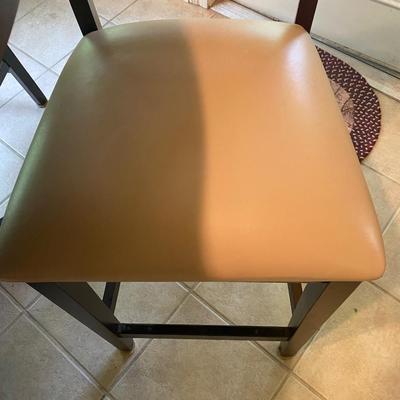 Dark wood round high table w/5 chairs
