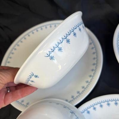 Corelle dishes Snowflake garland