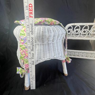 Wicker pieces