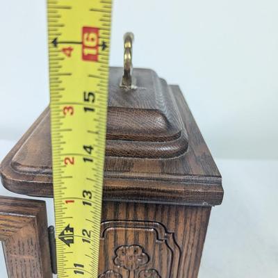 Battery Operated Sligh Desk Clock