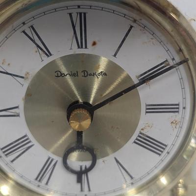 Vintage Daniel Dakota Mantle Clock