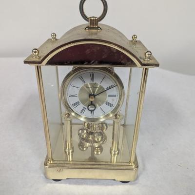 Vintage Daniel Dakota Mantle Clock