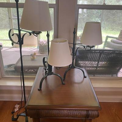 3 metal adjustable height lamps