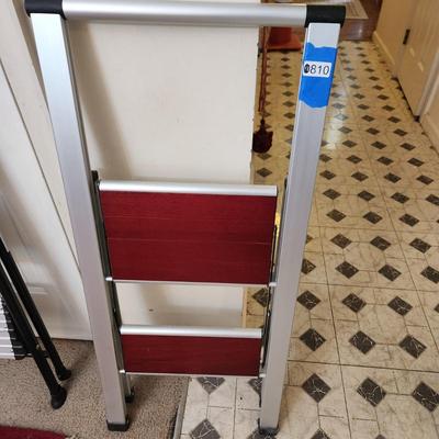 2 Step Folding Space saver Step Ladder
