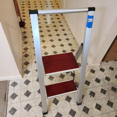 2 Step Folding Space saver Step Ladder